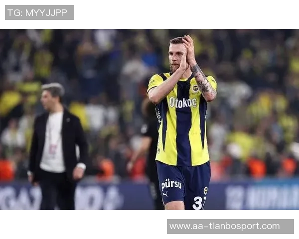 国米与那不勒斯关注20岁右后卫帕莱斯特拉引发转会热潮